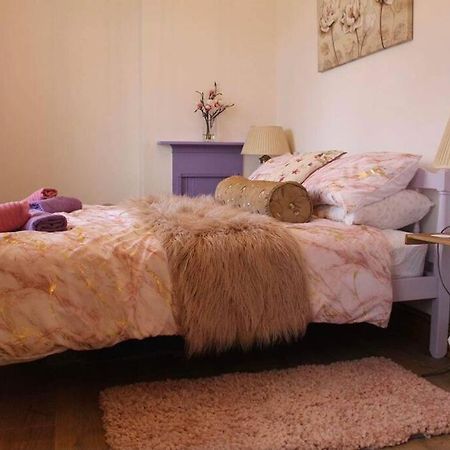 3 Bedroom Terrace Holiday Home Great Torrington Bagian luar foto