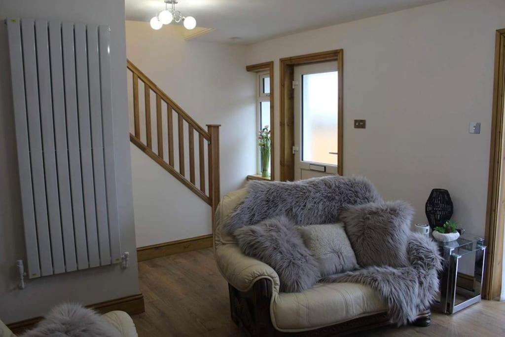 3 Bedroom Terrace Holiday Home Great Torrington Bagian luar foto